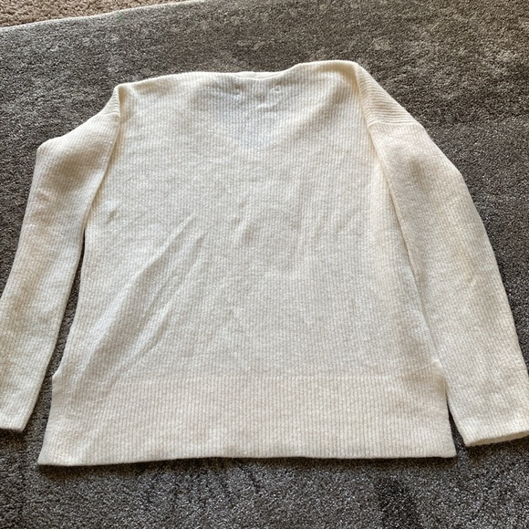 Loft Sweater - Picture 4 of 4